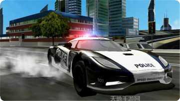 警车驾驶技巧提升